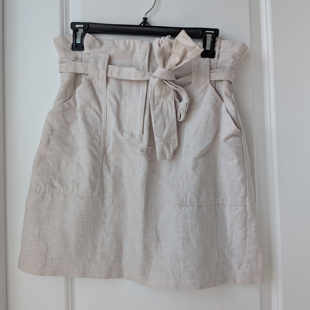 H&M Cream Mini Skirt with Belt